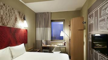 Minibar, in-room safe, desk, soundproofing