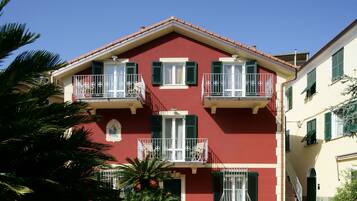 Overnatningsstedets facade