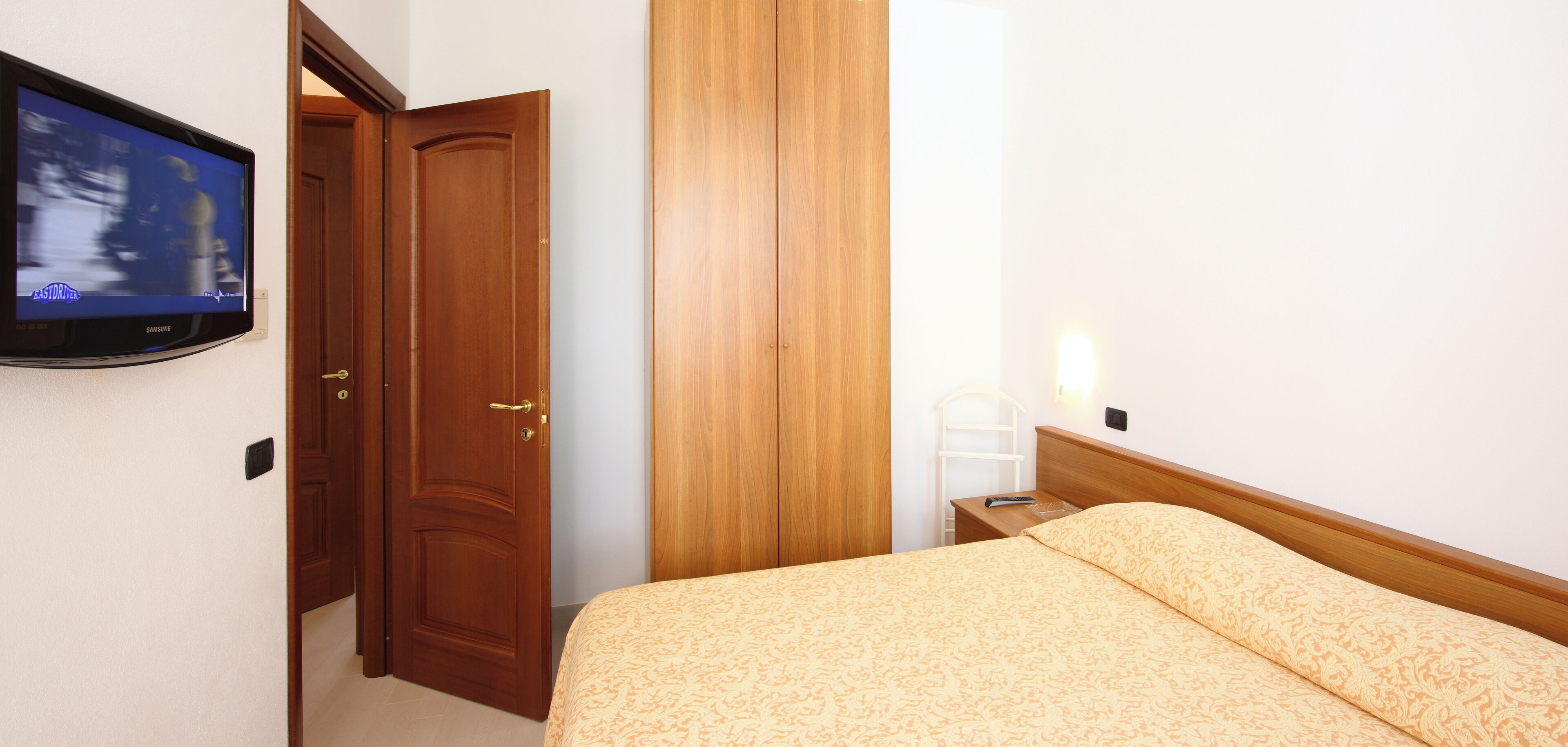 Apartment, 2 Bedrooms (Glicine) | 2 dormitorios, sábanas de algodón egipcio, ropa de cama de alta calidad