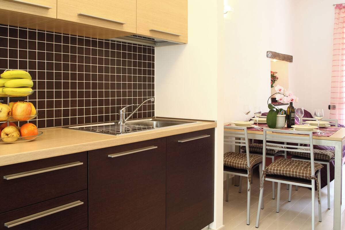Apartment, 2 Bedrooms (Glicine) | Private kitchen | Fridge, microwave, oven, stovetop