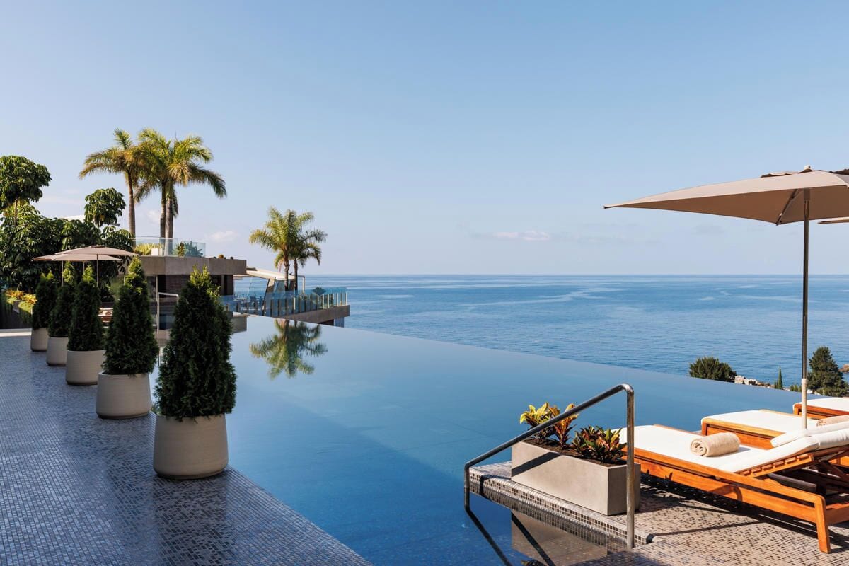 indoor pool, 2 outdoor pools, pool umbrellas, pool loungers