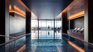 Indoor pool, 2 outdoor pools, pool umbrellas, pool loungers