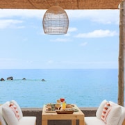  Saccharum Resort