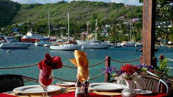 Se sirven desayunos, almuerzos y cocina caribeña (con vistas al mar)
