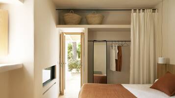 Deluxe-Doppelzimmer | Minibar, Zimmersafe, Schreibtisch, laptopgeeigneter Arbeitsplatz