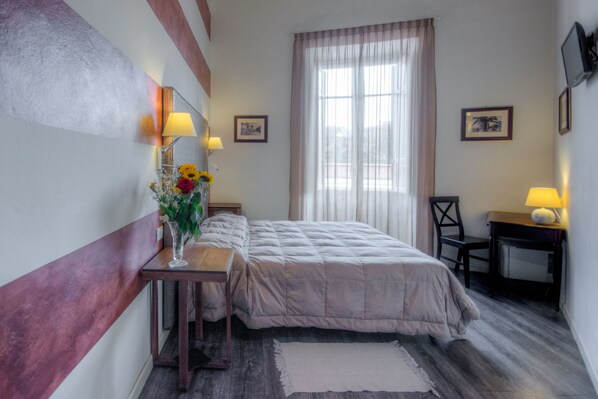Premier Room, 1 Bedroom | Premium bedding, in-room safe, desk, free WiFi