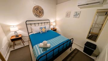 Basic Double Room | Free WiFi, bed sheets