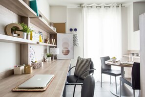 Classic Studio (double) | Living room | TV