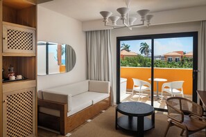 1 chambre, minibar, coffre-fort, bureau