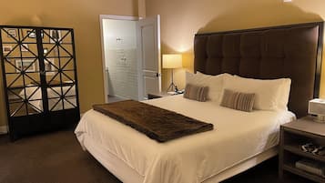 ADA Premium Room | 高級寢具、房內夾萬、熨斗/熨衫板、Wi-Fi (收費)