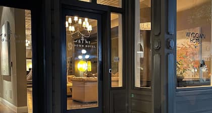 Wydown Hotel