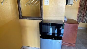 Desk, iron/ironing board (on request), WiFi (free), bed sheets