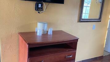 Iron/ironing board, free WiFi