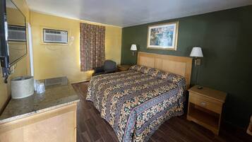 Kamar, 1 Tempat Tidur King, Bebas Asap Rokok | Setrika/meja setrika dan Wi-Fi gratis