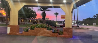 Shangri La Motel Ocala near Hwy 301