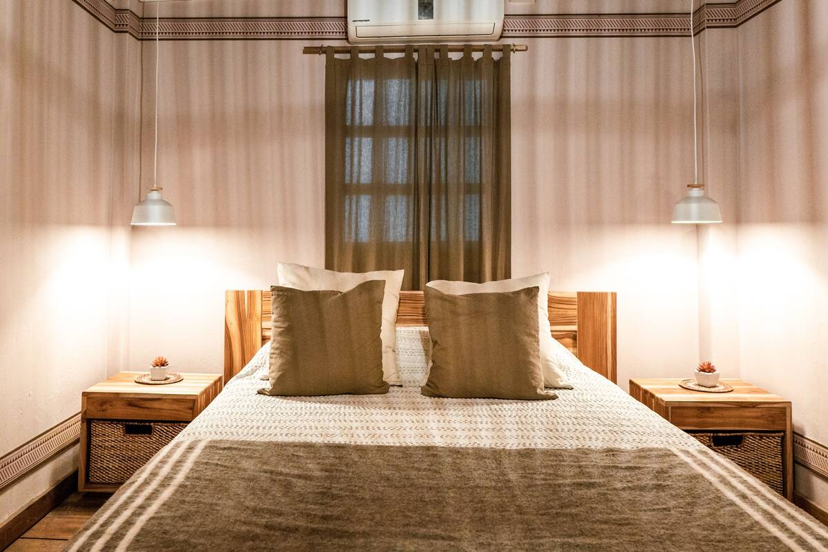 In-room safe, free WiFi