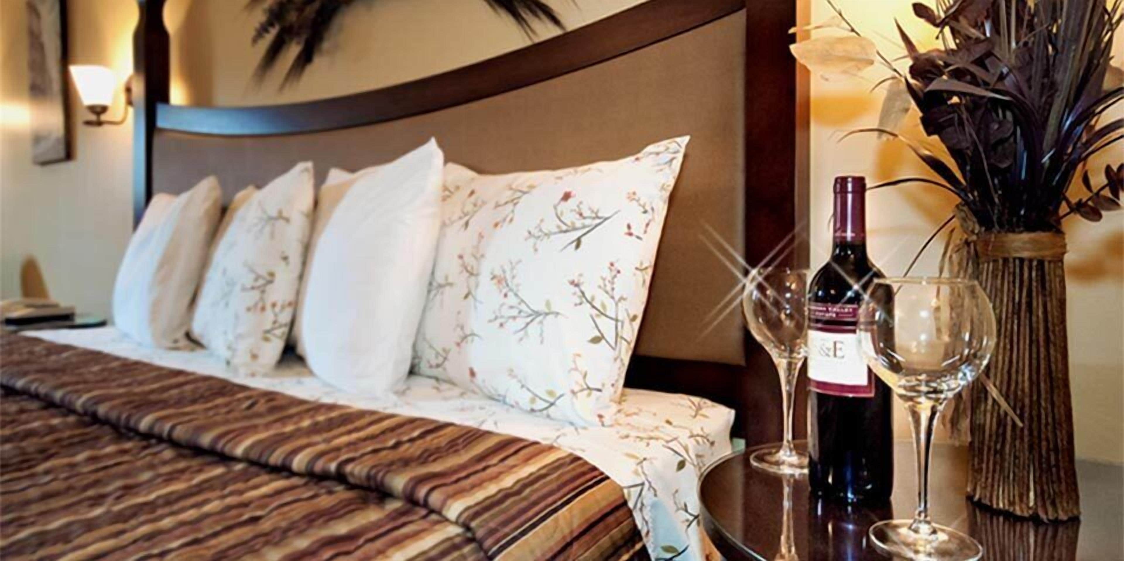 superior room, 1 king bed | desk, blackout curtains, free wifi, bed sheets