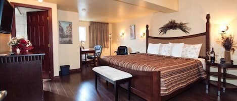 Superior Room, 1 King Bed | Desk, blackout curtains, free WiFi, bed sheets