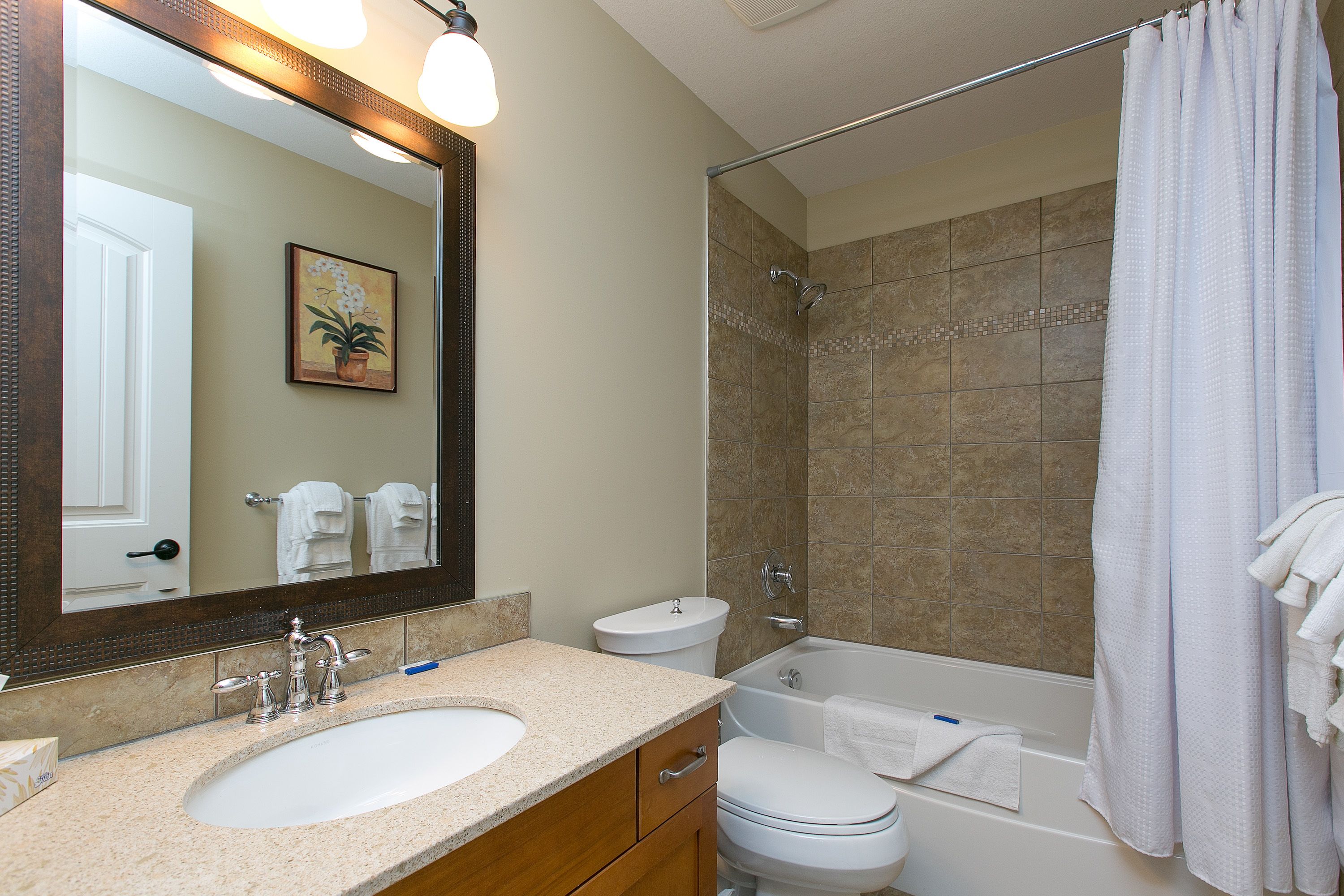 cottage, 3 bedrooms (poolside collection) | bathroom | shower, towels