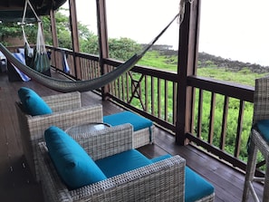 Paya Suite - Premium Studio, 1 King Bed, Oceanview, 2nd Floor Unit | 테라스/파티오