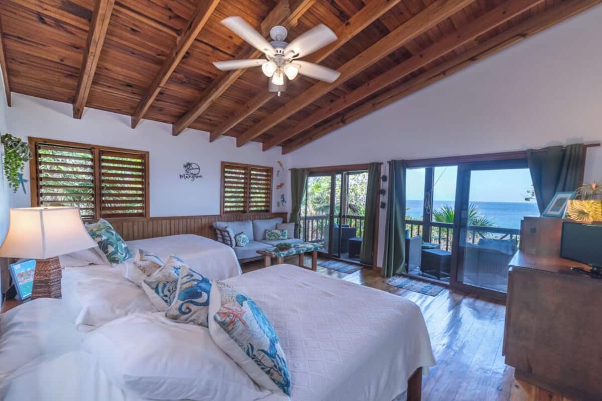 Mangrove Suite - Premium Studio, 2 Double Beds, Oceanview, 2nd Floor Unit | 1 phòng ngủ, bộ đồ giường cao cấp, két bảo mật tại phòng