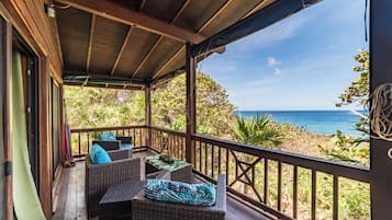 Mangrove Suite - Premium Studio, 2 Double Beds, Oceanview, 2nd Floor Unit | Terrasse/Patio