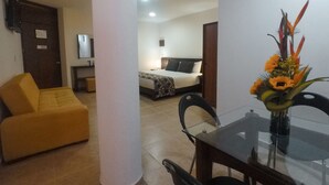 Minibar, két bảo mật tại phòng, truy cập Internet không dây miễn phí 