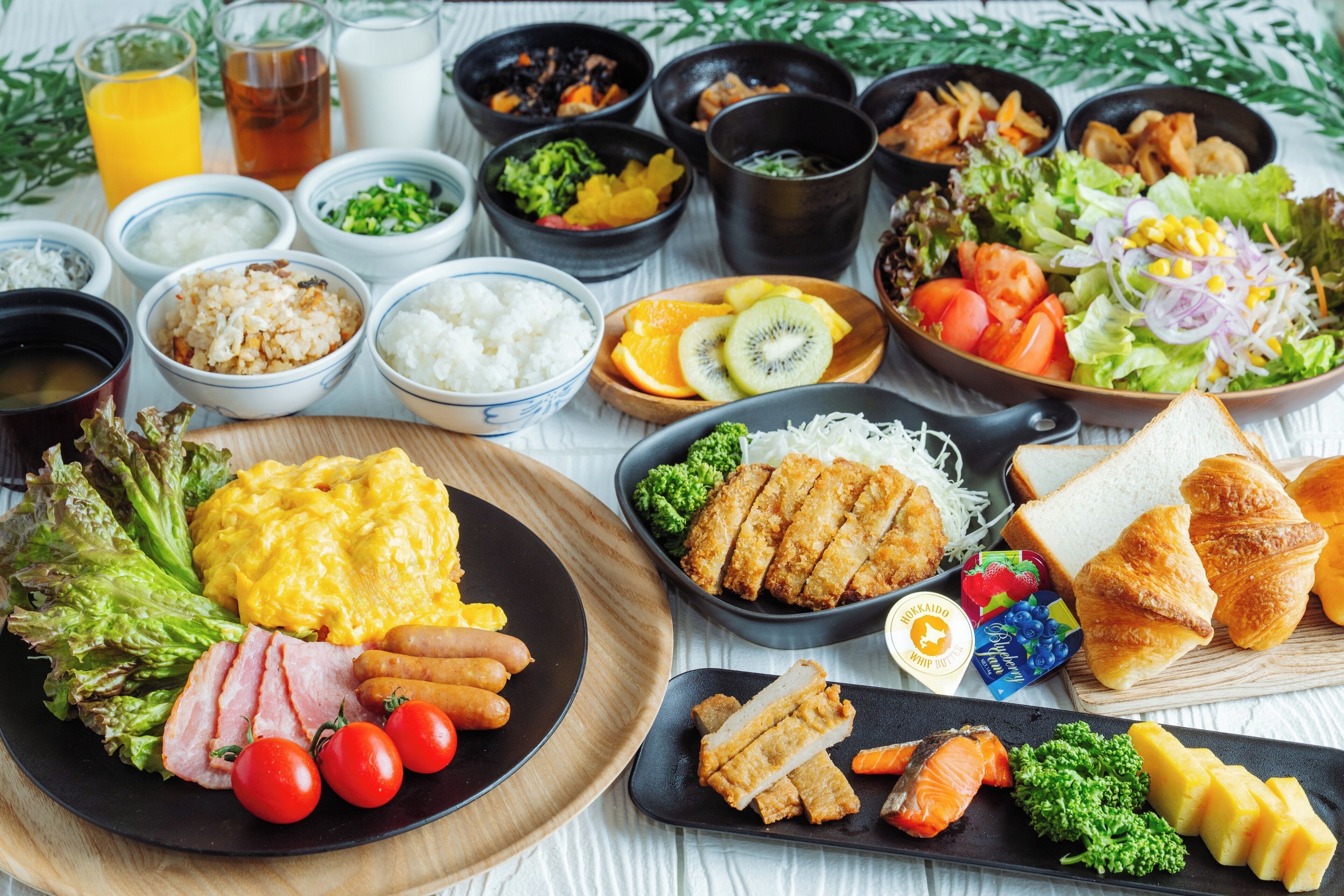 Daily buffet breakfast (JPY 1300.00 per person)