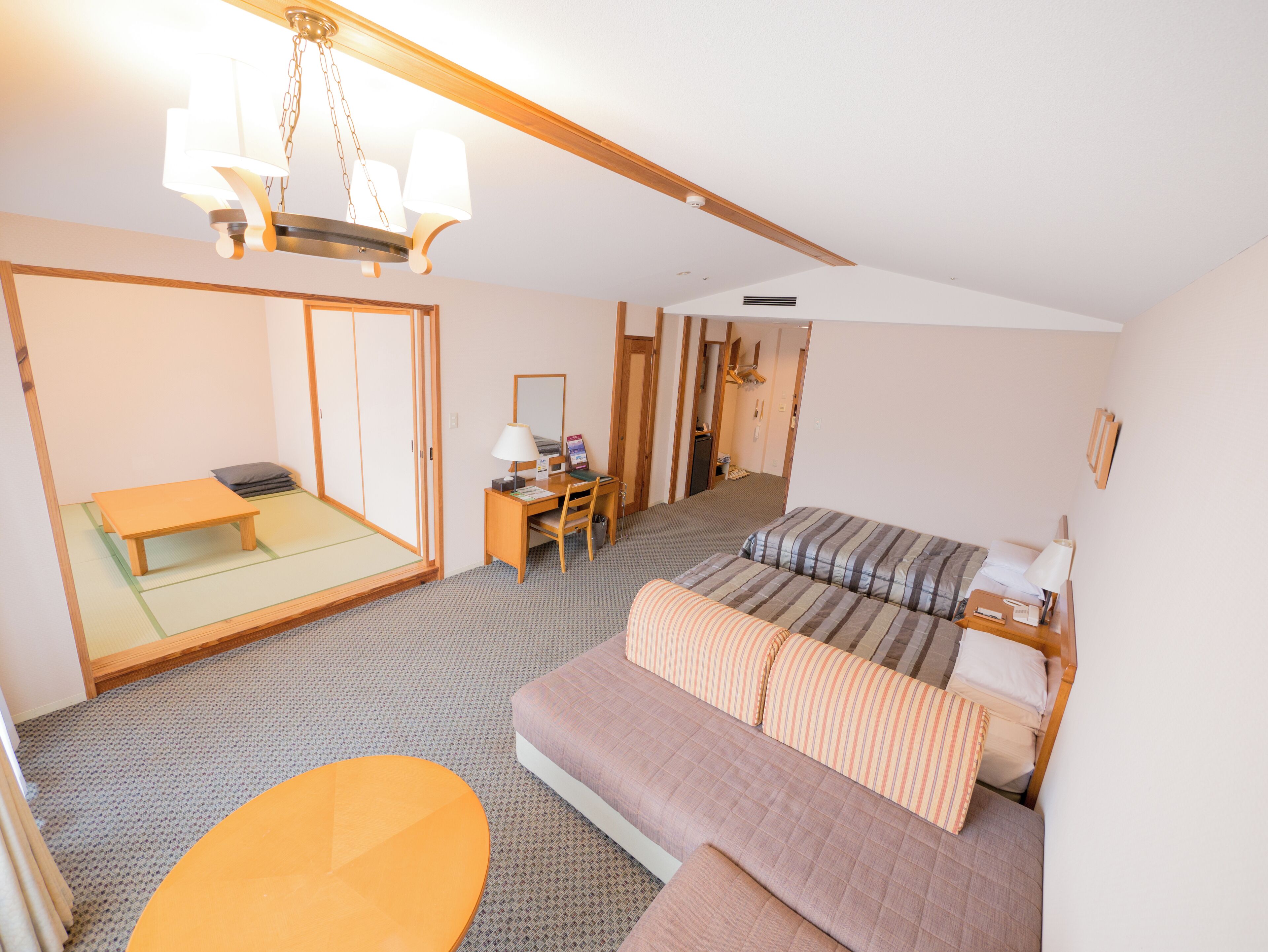 [nosmoking] recommended for groups! wide japanese western style room | 1 bedroom, in-room safe, blackout curtains, free wifi