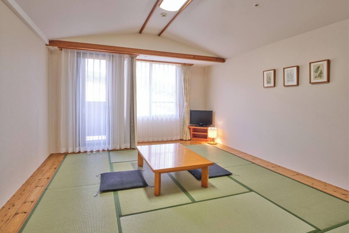 Standard-Vierbettzimmer, Nichtraucher (Japanese Style)