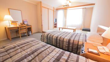 Quarto, para não fumantes (JP/Western Style, Single Beds & Futon) | 1 quarto, cofres nos quartos, cortinas blackout, Wi-Fi de cortesia