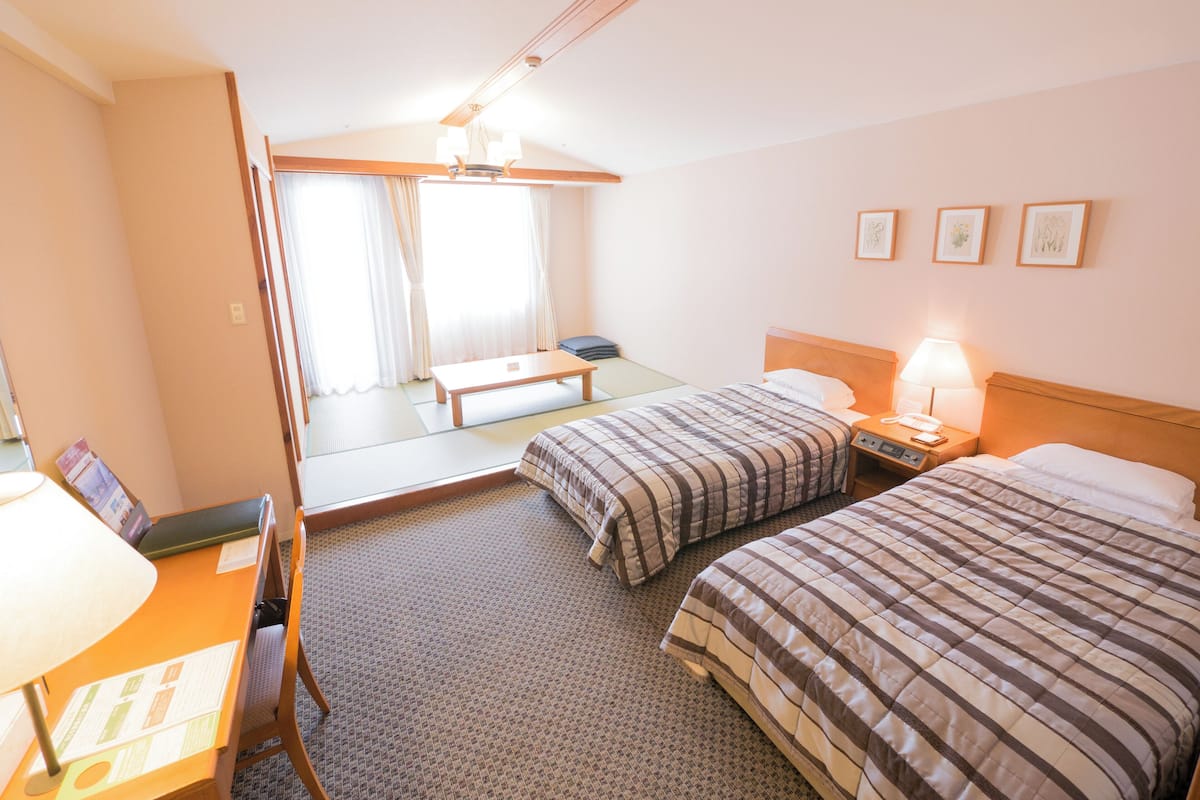 Zimmer, Nichtraucher (JP/Western Style, Single Beds & Futon)