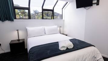 Double Ensuite | Hypo-allergenic bedding, Select Comfort beds, free WiFi, bed sheets