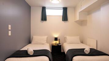 Twin Room | Hypo-allergenic bedding, Select Comfort beds, free WiFi, bed sheets