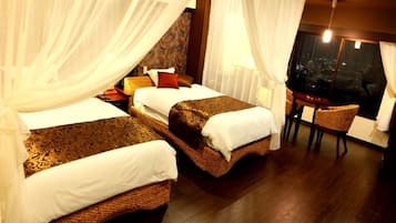 Suíte, para não fumantes (with Canopy Bed) | Wi-Fi de cortesia, roupa de cama