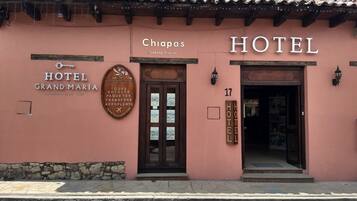 Fachada del alojamiento