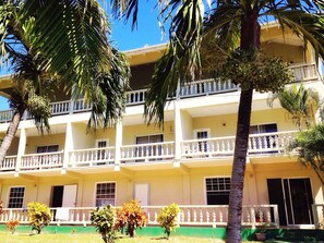 Porch - Island inn Apartments (Bequia Island)