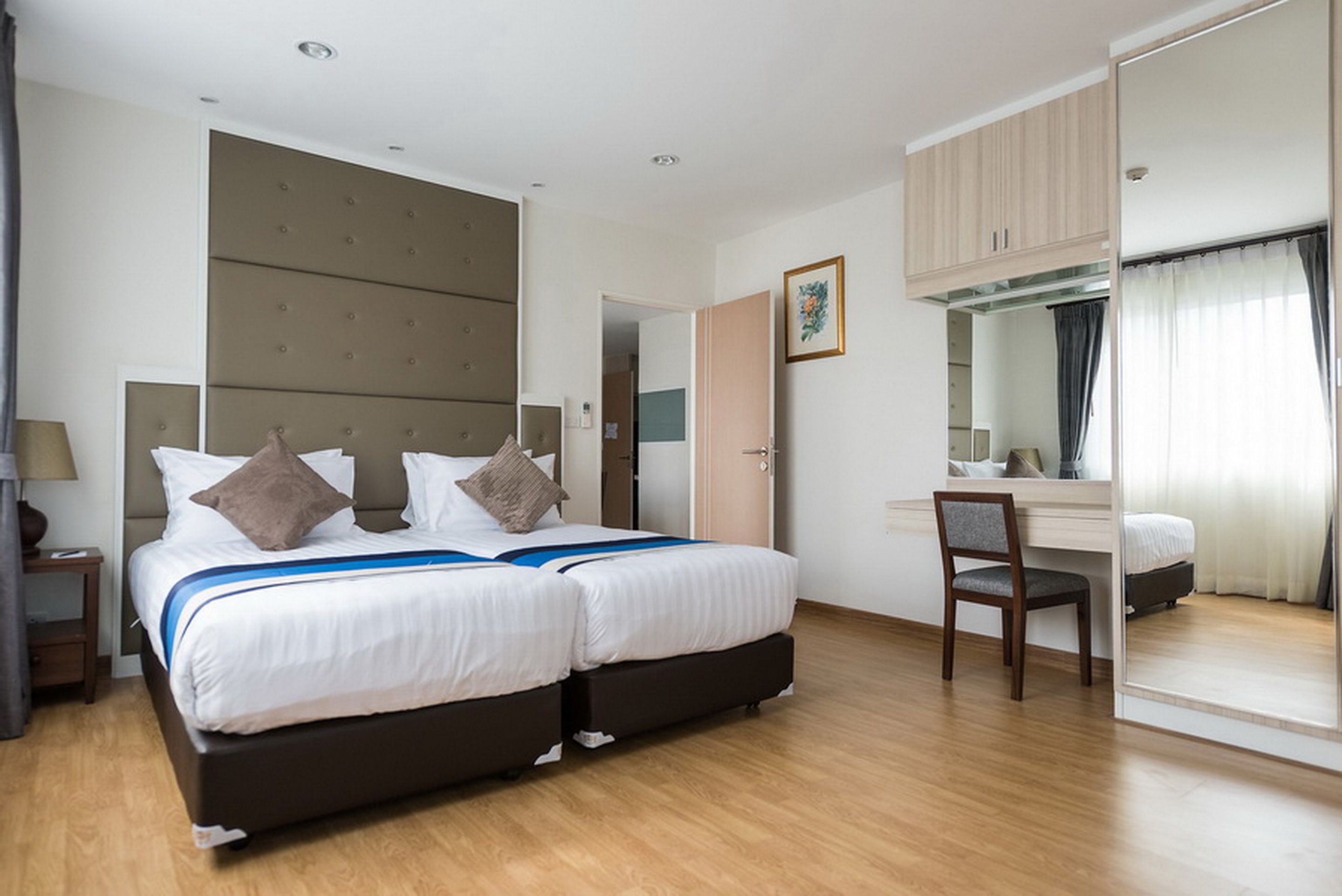 executive room, 2 bedrooms | 2 bedrooms, premium bedding, in-room safe, desk