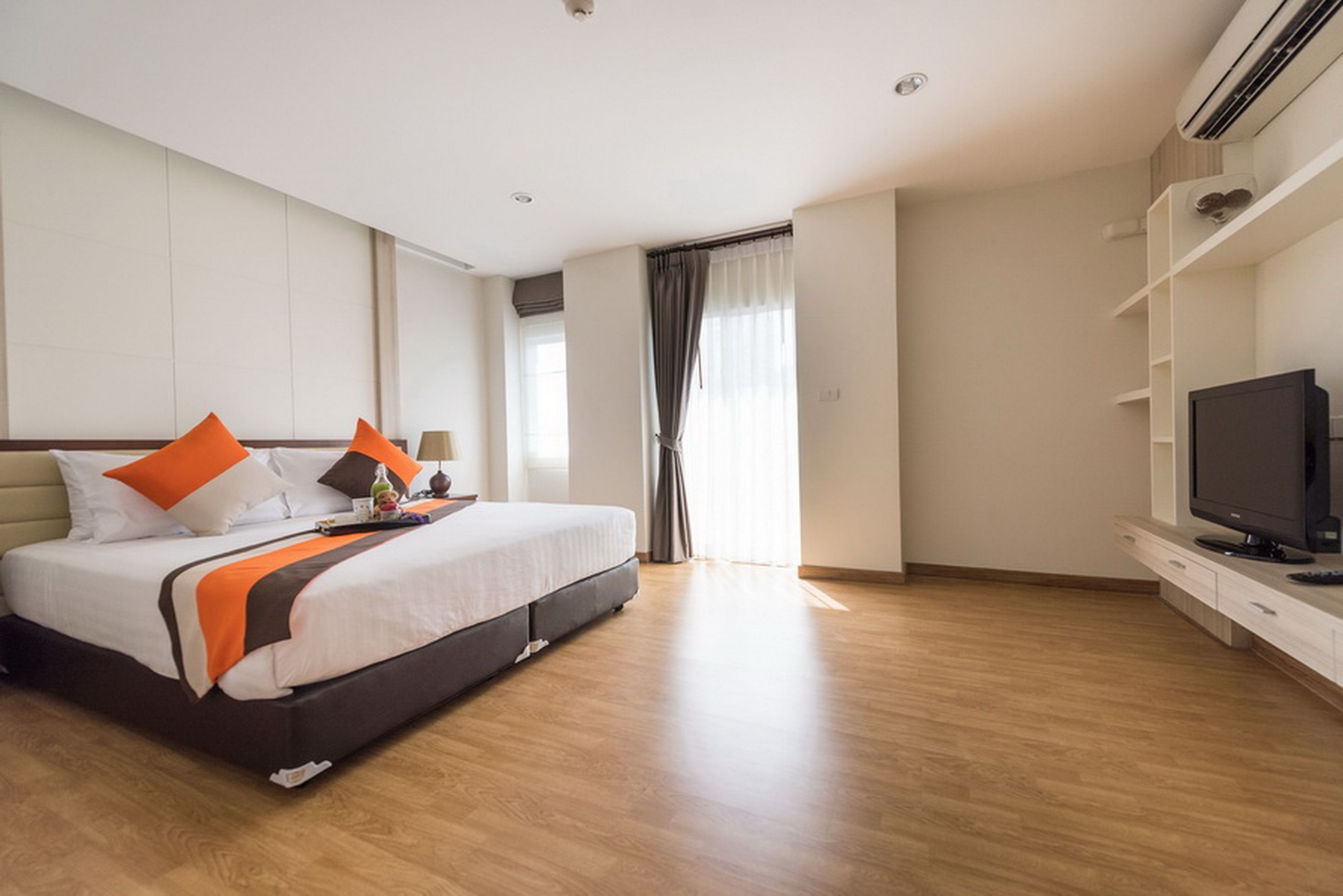 deluxe room, 2 bedrooms | 2 bedrooms, premium bedding, in-room safe, desk
