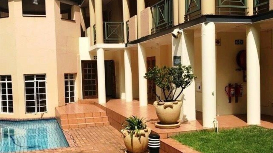 Airport Inn and Suites