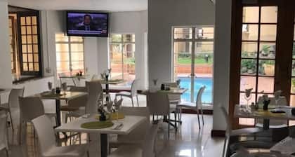 Airport Inn and Suites