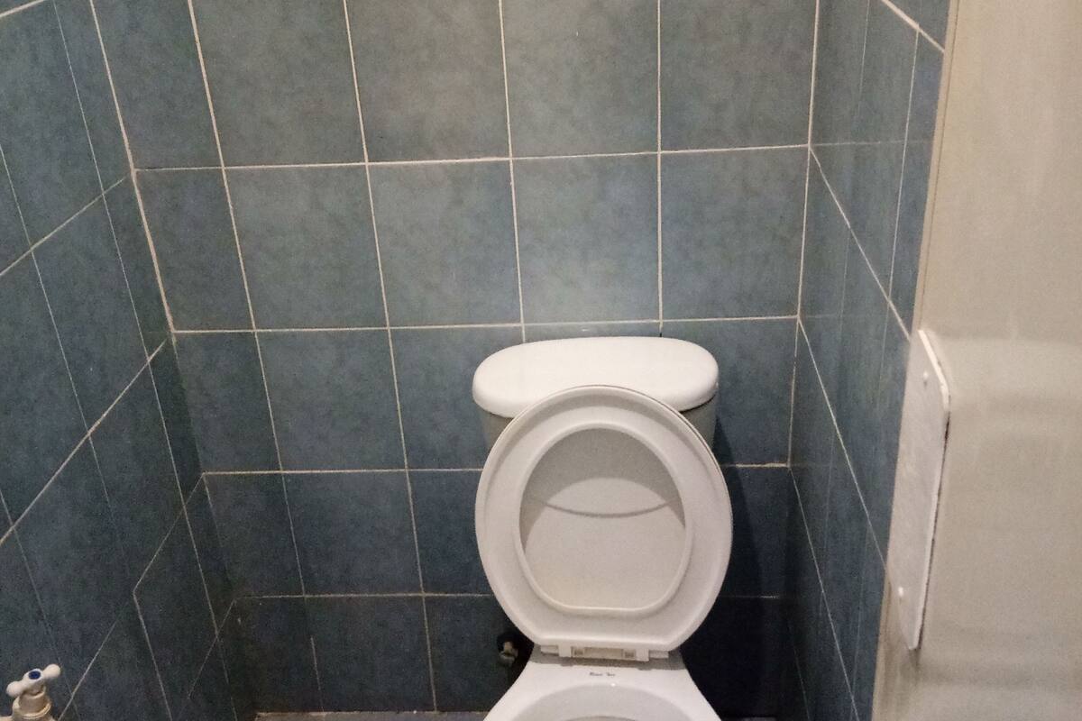 air-conditioned room | bathroom | shower, free toiletries, hair dryer, towels