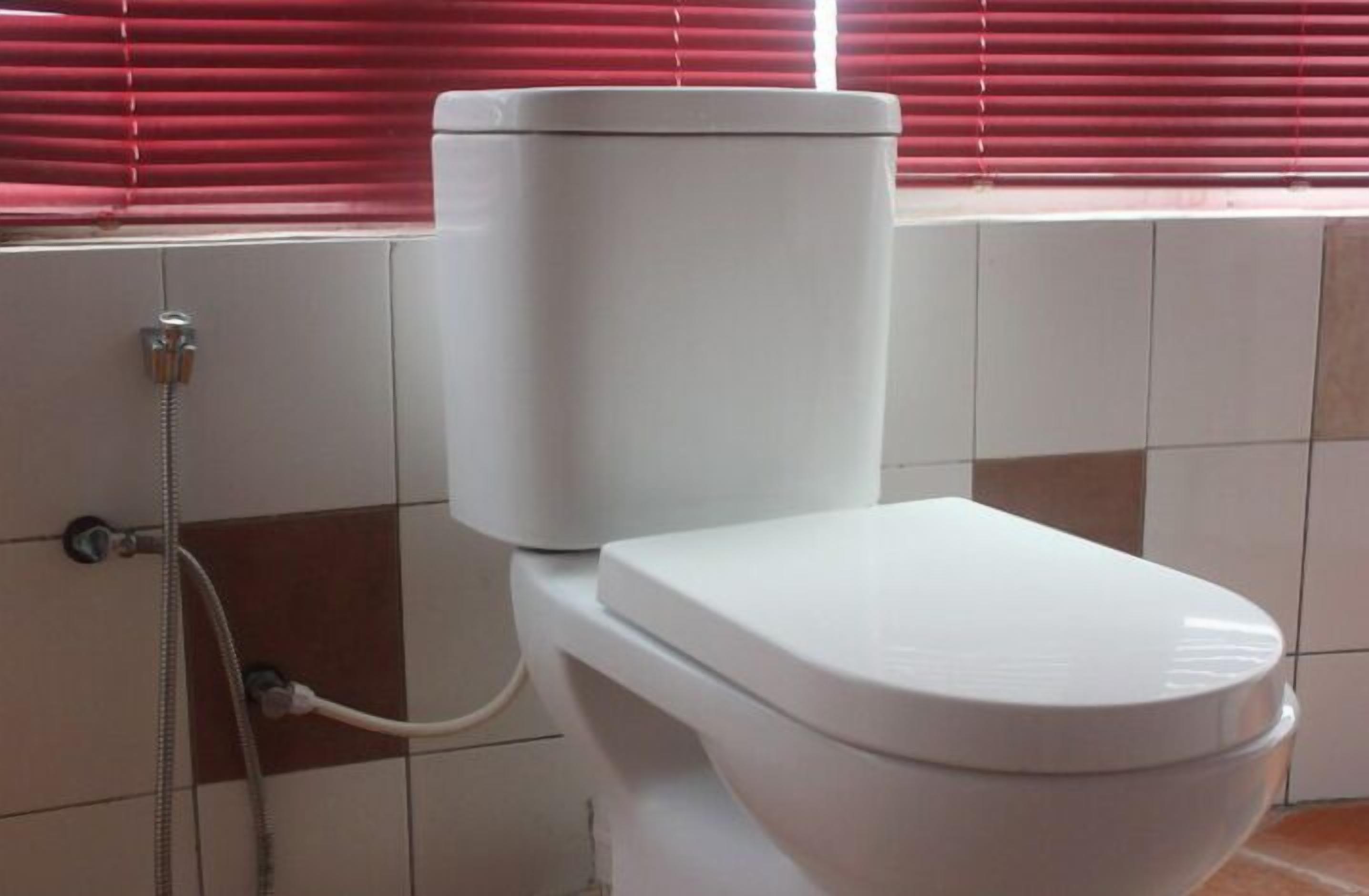 double room | bathroom | shower, free toiletries, hair dryer, towels