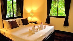Minibar, in-room safe, rollaway beds (surcharge), WiFi (free) - Aonang Tropical Resort (Krabi)