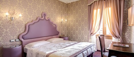 Doppel- oder Zweibettzimmer | Zimmersafe, Babybetten, Zustellbetten, kostenloses WLAN