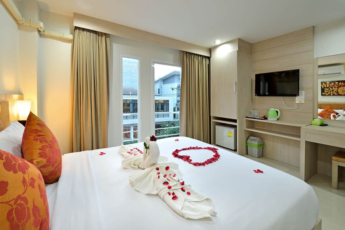 Economy Room, 1 Bedroom, Balcony, City View | In-room safe, blackout curtains, soundproofing