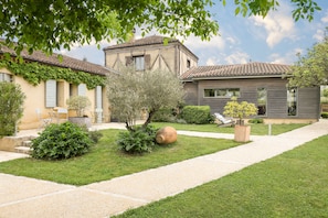 Habitación triple superior, Terraza | Vista desde la habitación