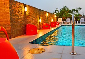 Front of property - Dwella Suvarnabhumi (Bang Phli)