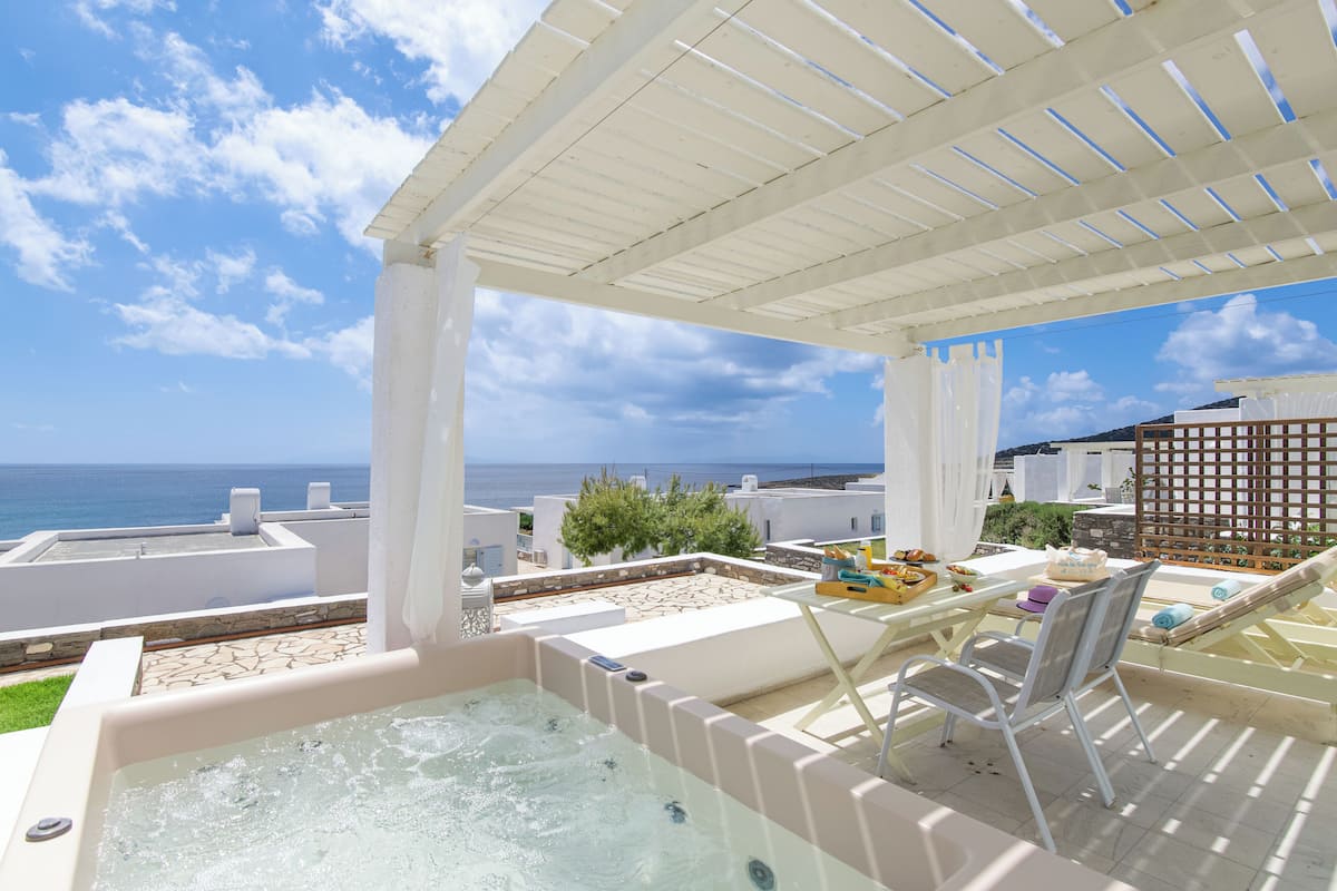 Deluxe Double Sea View with outdoor hot tub | Terrace/patio