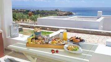 Deluxe Double Sea View with outdoor hot tub